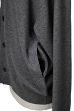 画像をギャラリービューアに読み込む, Wool Cashmere Knit V neck Cardigan | Charcoal Grey