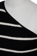 画像をギャラリービューアに読み込む, Cashmere One Shoulder Top | Stone x Pearl