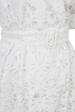 Load image into Gallery viewer, Sleeveless Lace Trench Coat | Stone