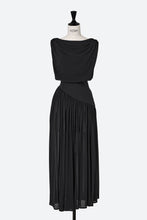 画像をギャラリービューアに読み込む, Gathered Off-Shoulder Dress | Stone
