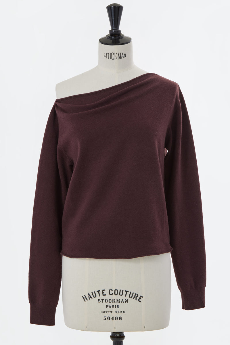 MYLAN カシミヤオフショルダー長袖ニット Wool Cashmere Asymmetrical Off-Shoulder Knit | Chocolate – MYLAN
