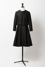 Load image into Gallery viewer, Collarless Short Jacket | Noir