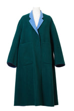 画像をギャラリービューアに読み込む, Recycle Cashmere Volume Oversized Coat | Forest Blue