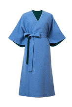 画像をギャラリービューアに読み込む, Recycle Cashmere Belted Gown Coat | Forest Blue