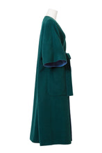 画像をギャラリービューアに読み込む, Recycle Cashmere Belted Gown Coat | Forest Blue