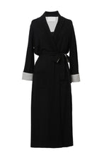 画像をギャラリービューアに読み込む, Silk Gown | Stone