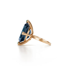 画像をギャラリービューアに読み込む, Cosmo Oval Ring | London Blue Topaz