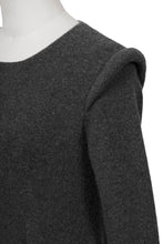 画像をギャラリービューアに読み込む, Wool Cashmere Padded Shoulder Dress | Charcoal Grey
