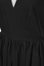 画像をギャラリービューアに読み込む, Back-Cross Long Dress | Shell White
