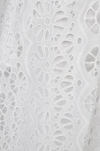 画像をギャラリービューアに読み込む, Volume Sleeve Lace Dress | Shell White
