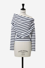 画像をギャラリービューアに読み込む, Asymmetric Off-Shoulder Striped Top | Navy
