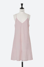 画像をギャラリービューアに読み込む, V-neck Dress | Citrine
