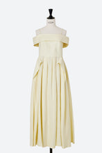 画像をギャラリービューアに読み込む, Off-Shoulder Linen Pleated &amp; Gathered Dress | Lemon
