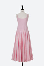 画像をギャラリービューアに読み込む, Paneled Pleated Linen Flared Dress | Cherry Blossom

