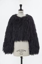 画像をギャラリービューアに読み込む, Long Fur Knit Short Cardigan | Stone
