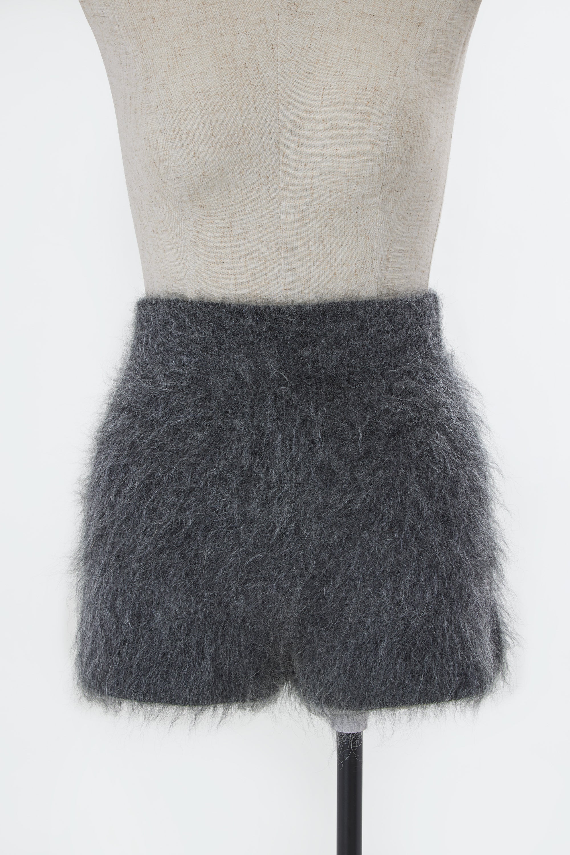 Wool Mohair Knit Shorts | Charcoal Grey – MYLAN ONLINE SHOP