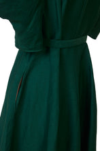 画像をギャラリービューアに読み込む, Shine Linen Volume Sleeve Dress | Forest Green
