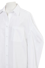 画像をギャラリービューアに読み込む, Oversized Shirt Dress | White
